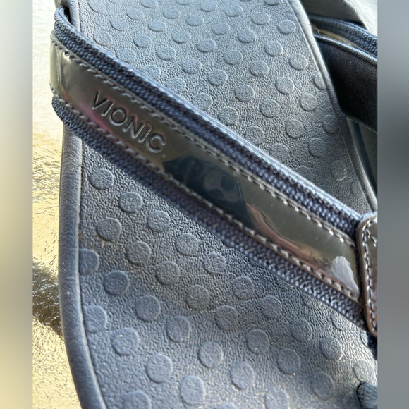 Vionic Sandals - Picture 4 of 4